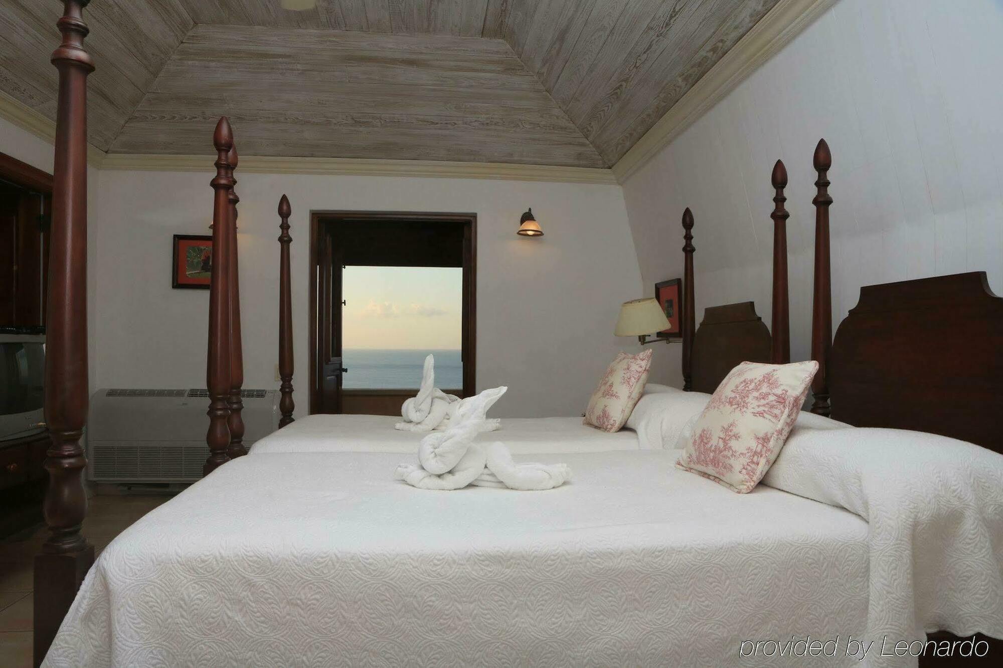 Villas At Stonehaven Black Rock Номер фото